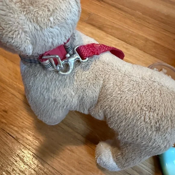 Our Generation Pet Care Set with Tan Dog and Blue Accessories - Picture 3 of 3